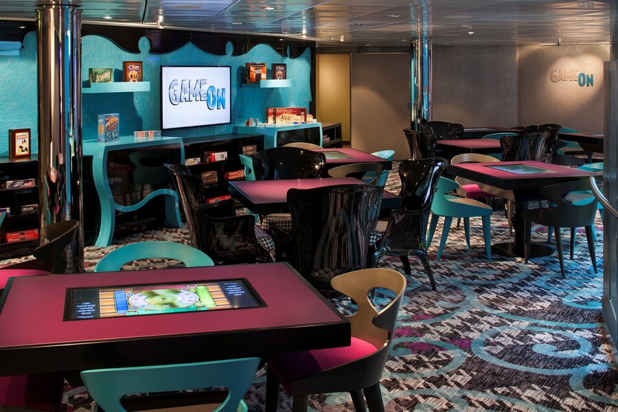 Celebrity Reflection - Game On 1, ©CEL.jpg